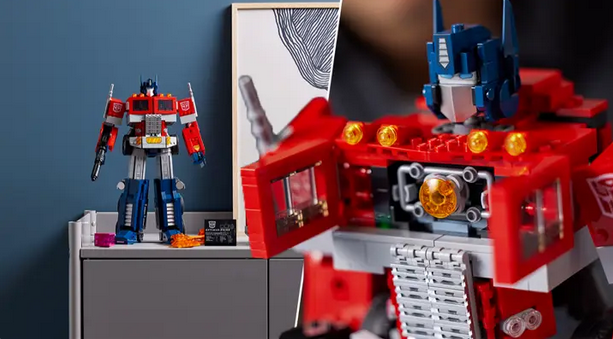 This Lego Optimus Prime Officially Transforms, and We Need It